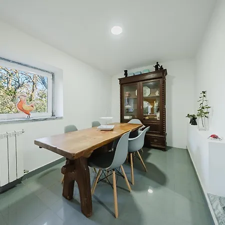 Quinta Biologica, Com Vista, Na Serra De Sintra