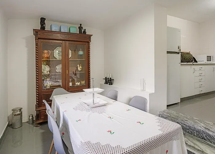 Quinta Biologica, Com Vista, Na Serra De 신트라